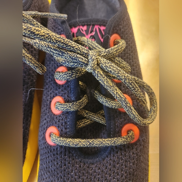Allbirds Men's Lightweight Sneakers Size 9 - Picture 7 of 9